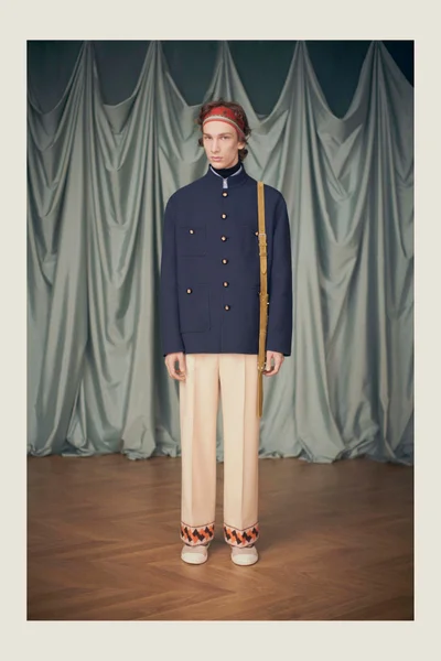 Look 29